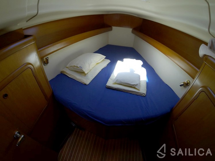 Grand Soleil 40 - Yacht Charter Sailica