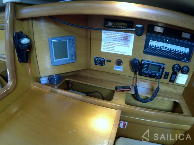 Grand Soleil 40 - Yacht Charter Sailica