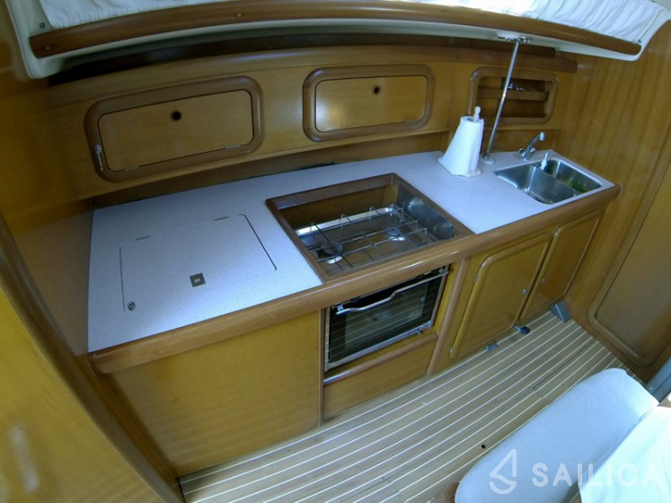 Grand Soleil 40 - Yacht Charter Sailica