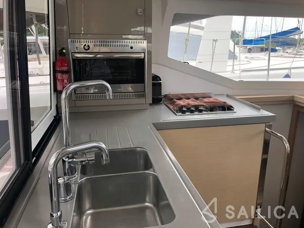 Lucia 40 - Yacht Charter Sailica