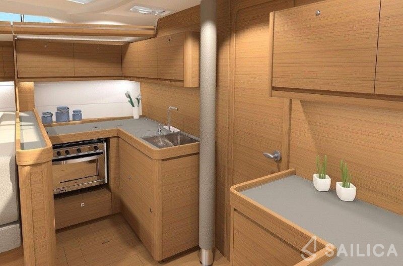Dufour 520 GL - Yacht Charter Sailica