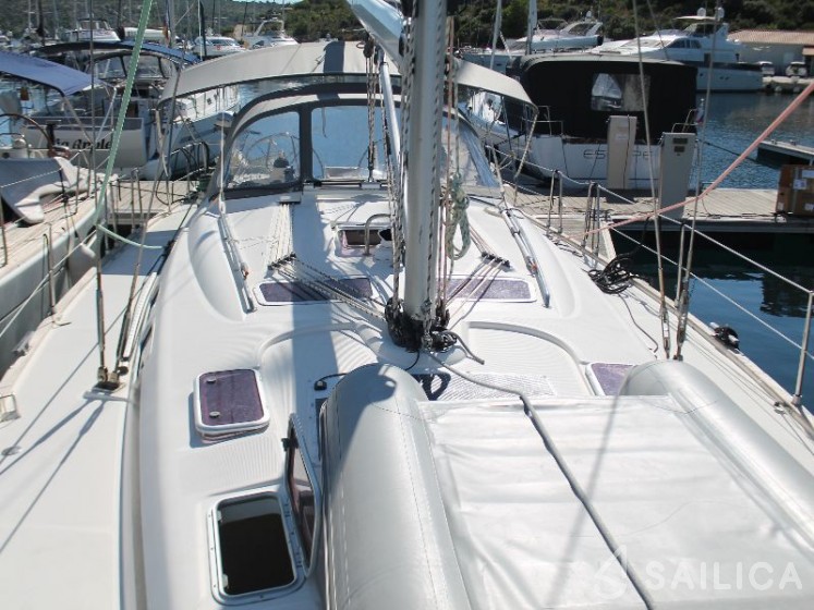 Bavaria 46 Cruiser - Yacht Charter Sailica
