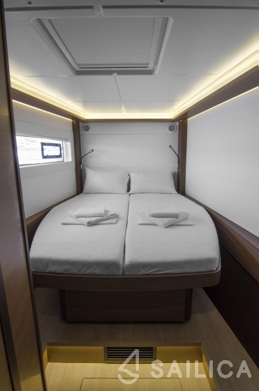 Lagoon 46  - Yacht Charter Sailica