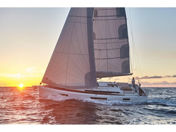 Sun Odyssey 440 - Yacht Charter Sailica