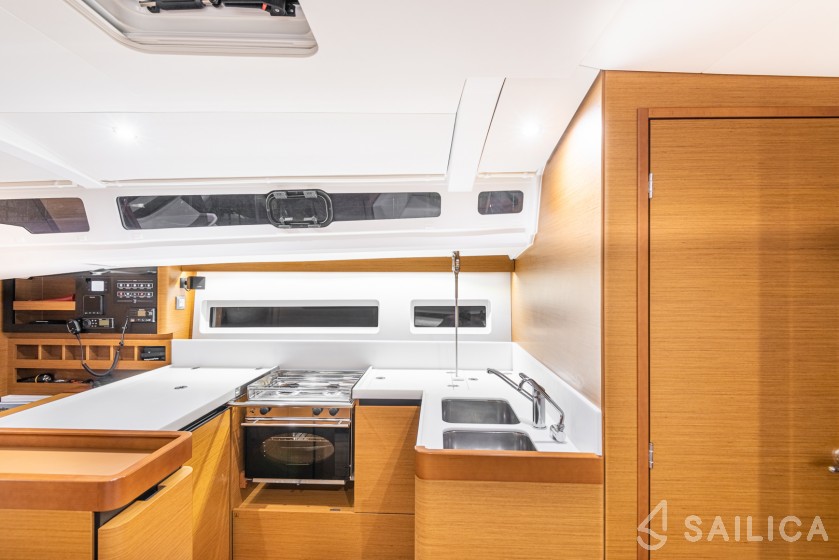 Sun Odyssey 440 - Yacht Charter Sailica