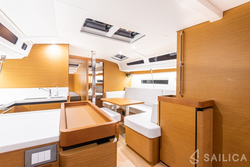 Sun Odyssey 440 - Yacht Charter Sailica
