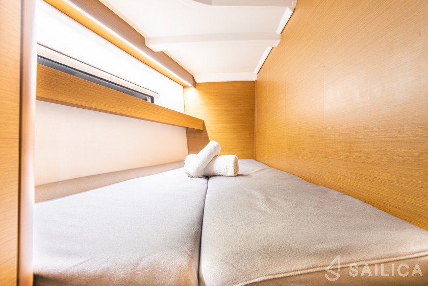 Sun Odyssey 440 - Yacht Charter Sailica