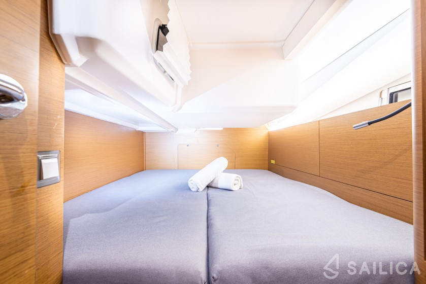 Sun Odyssey 440 - Yacht Charter Sailica