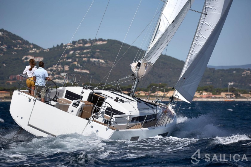 Sun Odyssey 440 - Yacht Charter Sailica