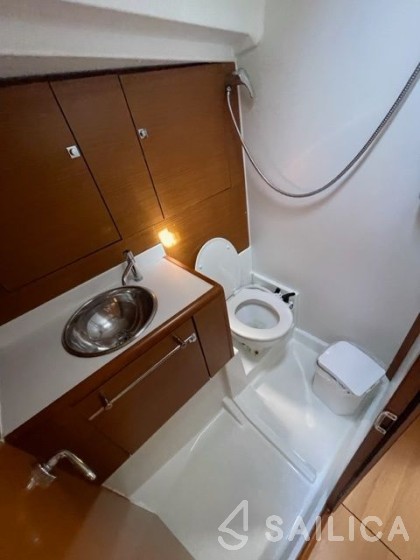 Sun Odyssey 449 - Yacht Charter Sailica