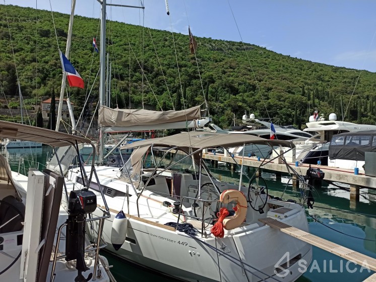 Sun Odyssey 449 - Yacht Charter Sailica