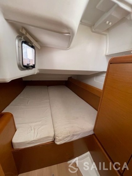 Sun Odyssey 449 - Yacht Charter Sailica