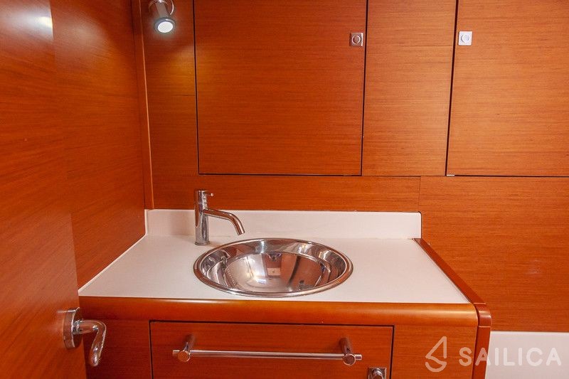 Sun Odyssey 449 - Yacht Charter Sailica