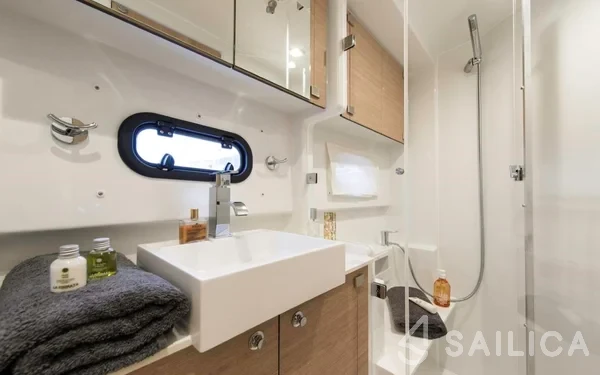 Bali 4.0 - Yacht Charter Sailica