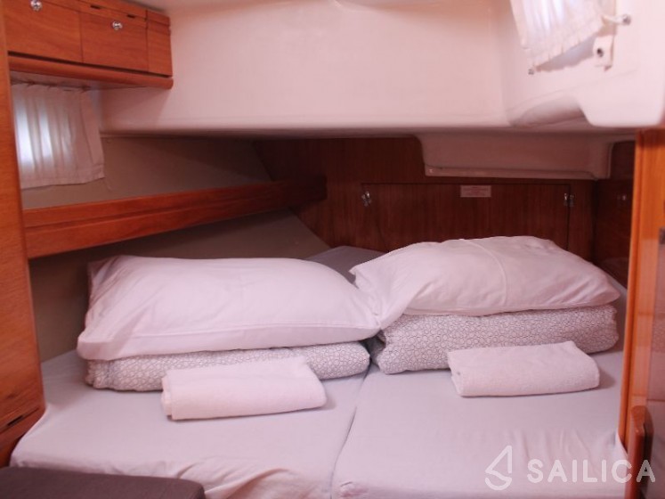 Bavaria 46 Cruiser - Yacht Charter Sailica
