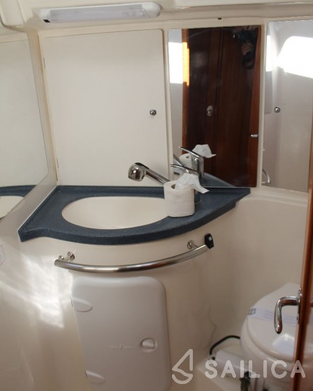 Bavaria 46 Cruiser - Yacht Charter Sailica