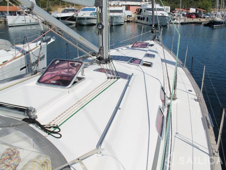 Bavaria 46 Cruiser - Yacht Charter Sailica