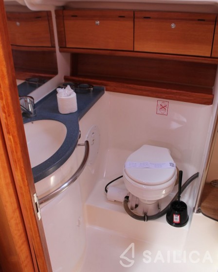 Bavaria 46 Cruiser - Yacht Charter Sailica