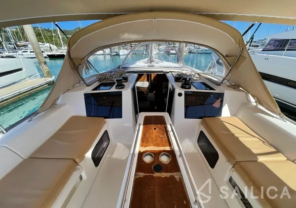 Dufour 412 GL - Yacht Charter Sailica