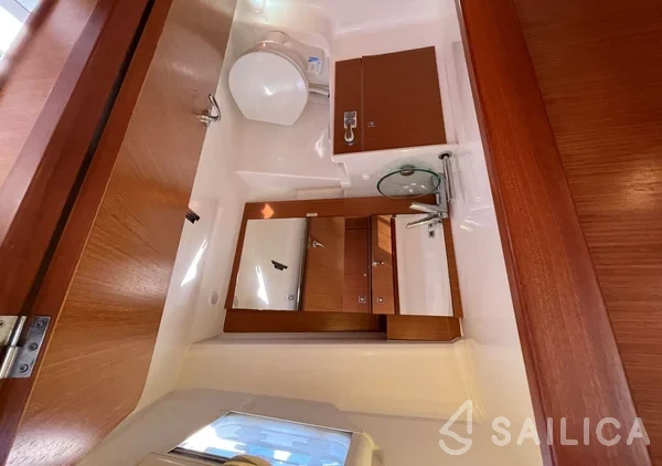 Dufour 412 GL - Yacht Charter Sailica