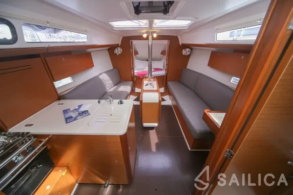 Dufour 310 GL - Yacht Charter Sailica