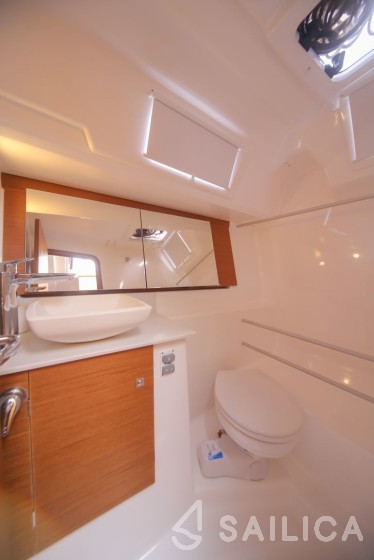 Dufour 310 GL - Yacht Charter Sailica