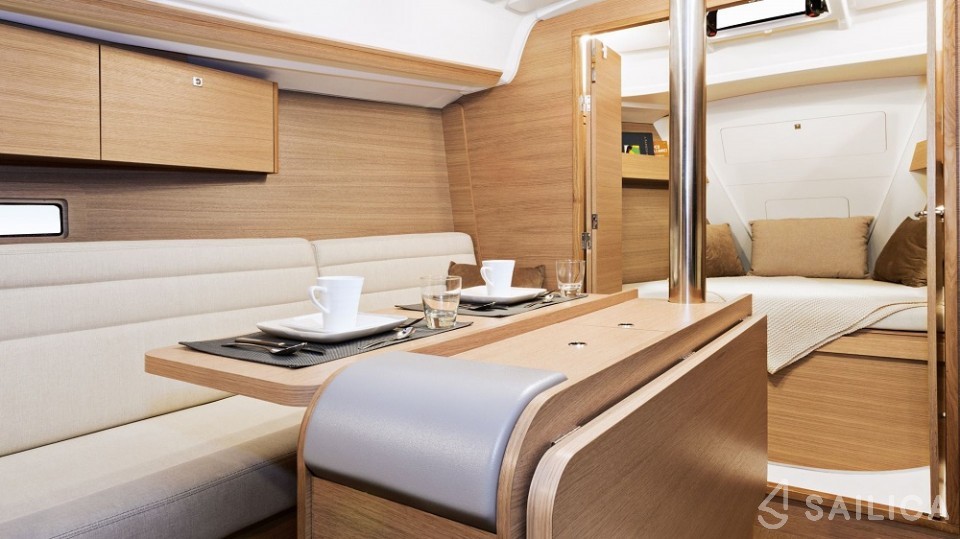 Dufour 310 GL - Yacht Charter Sailica