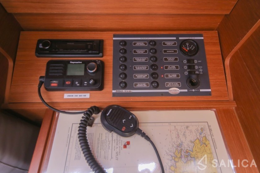 Dufour 310 GL - Yacht Charter Sailica