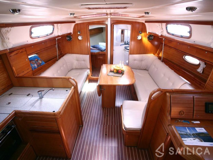 Bavaria 37 - Yacht Charter Sailica