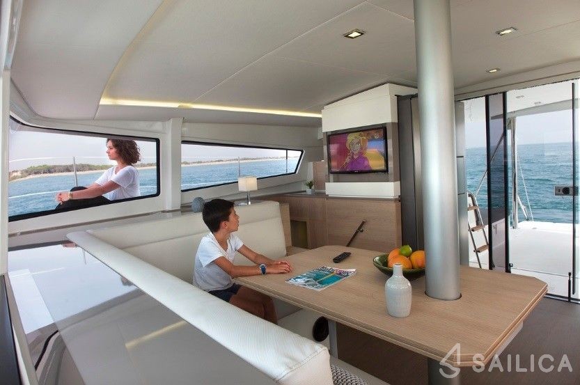 Bali 4.5 - Yacht Charter Sailica