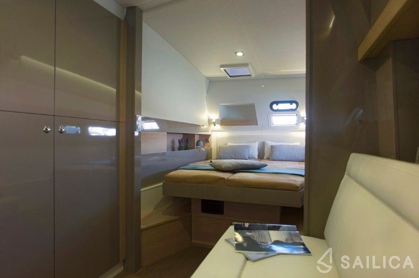 Bali 4.5 - Yacht Charter Sailica