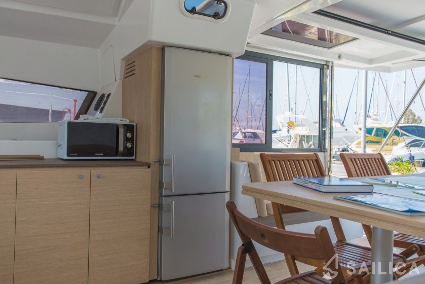 Bali 4.0 - Yacht Charter Sailica