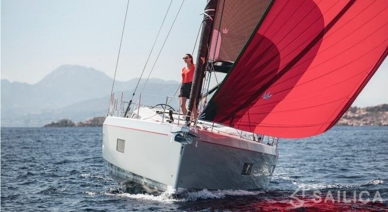 Oceanis 51.1 - Yacht Charter Sailica
