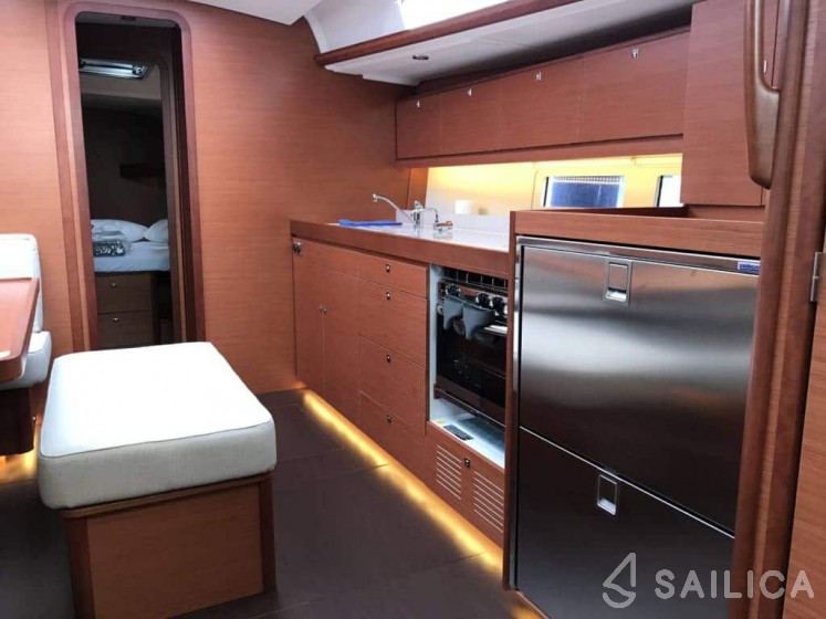 Dufour 460 GL - Yacht Charter Sailica