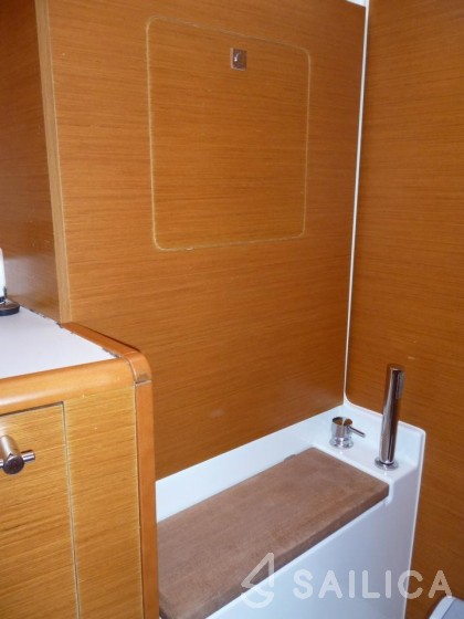 Sun Odyssey 439 - Yacht Charter Sailica