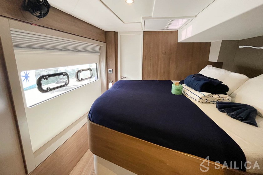 Bali 4.8  - Yacht Charter Sailica