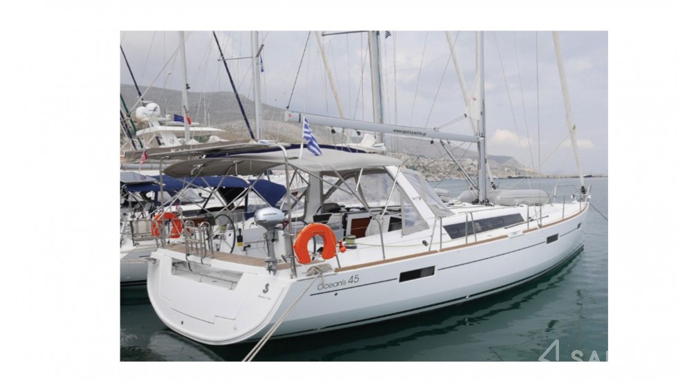 Oceanis 45 - Yacht Charter Sailica