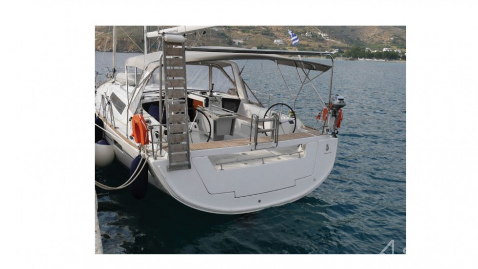 Oceanis 45 - Yacht Charter Sailica