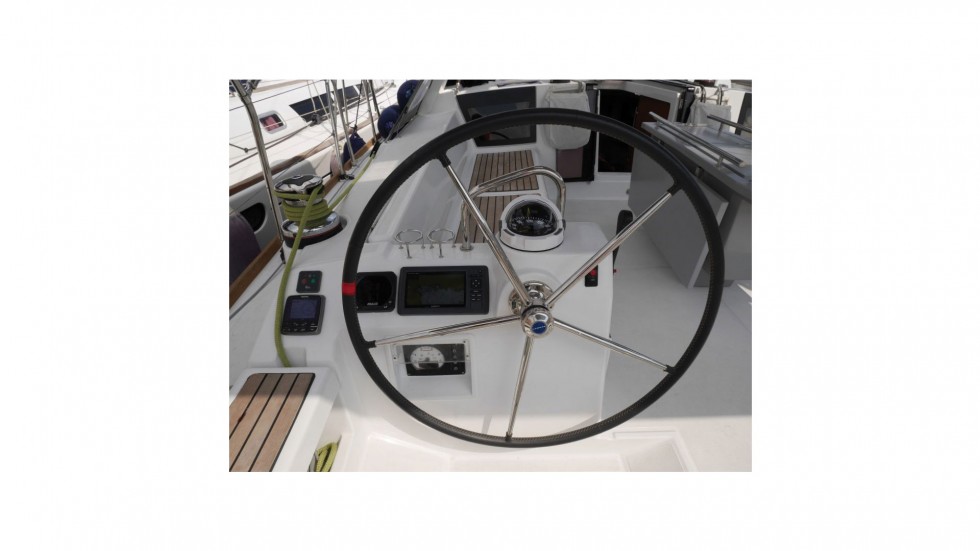 Oceanis 45 - Yacht Charter Sailica