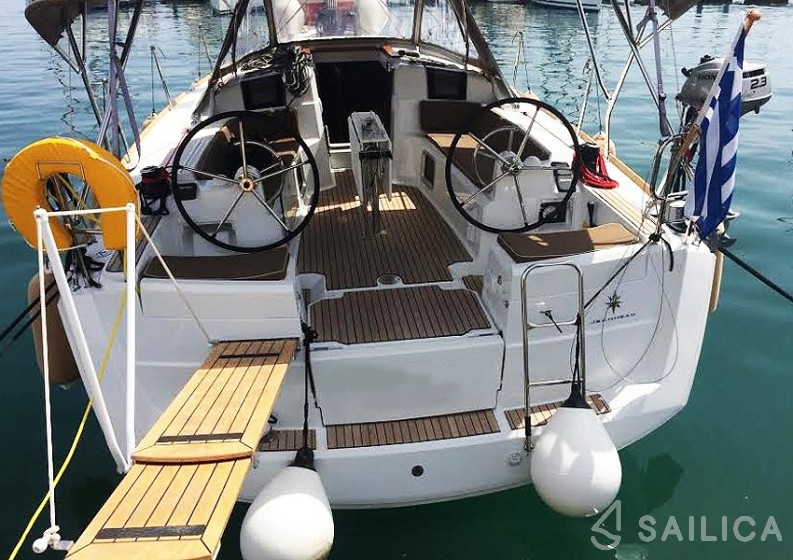 Sun Odyssey 389 - Yacht Charter Sailica