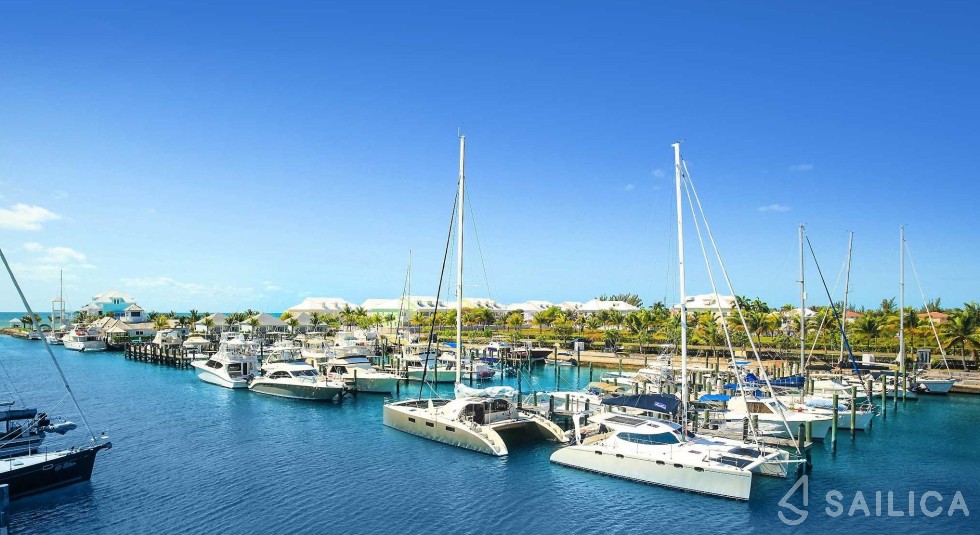 Lagoon 52F - Yacht Charter Sailica