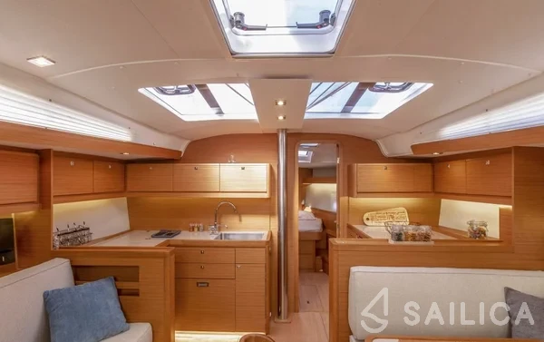 Dufour 430 Grand Large - Yacht Charter Sailica