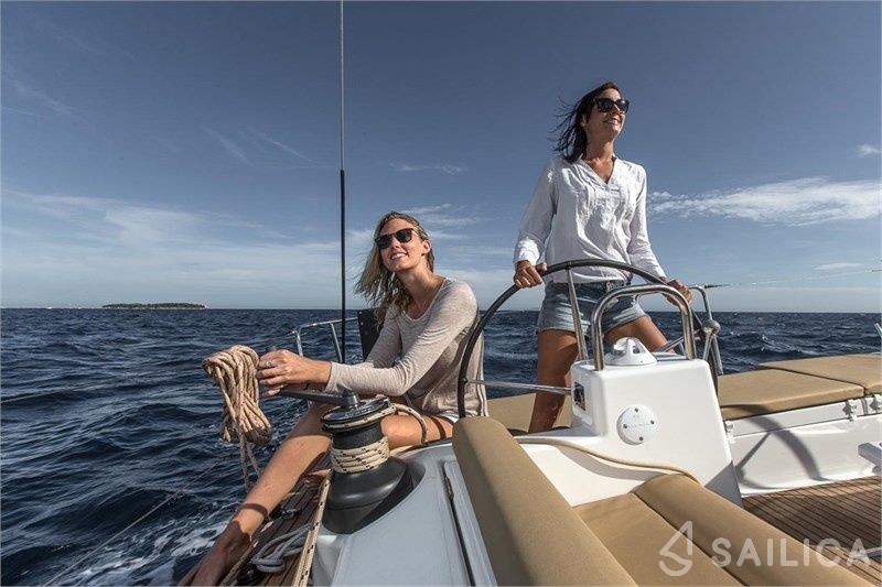 Dufour 460 GL - Yacht Charter Sailica