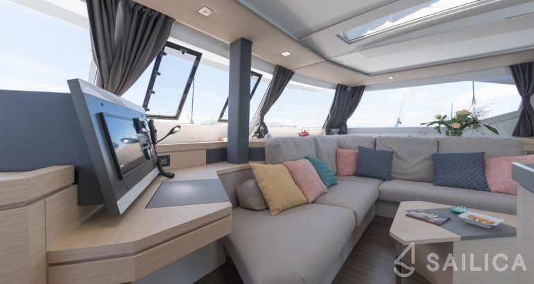 Saona 47 - Yacht Charter Sailica