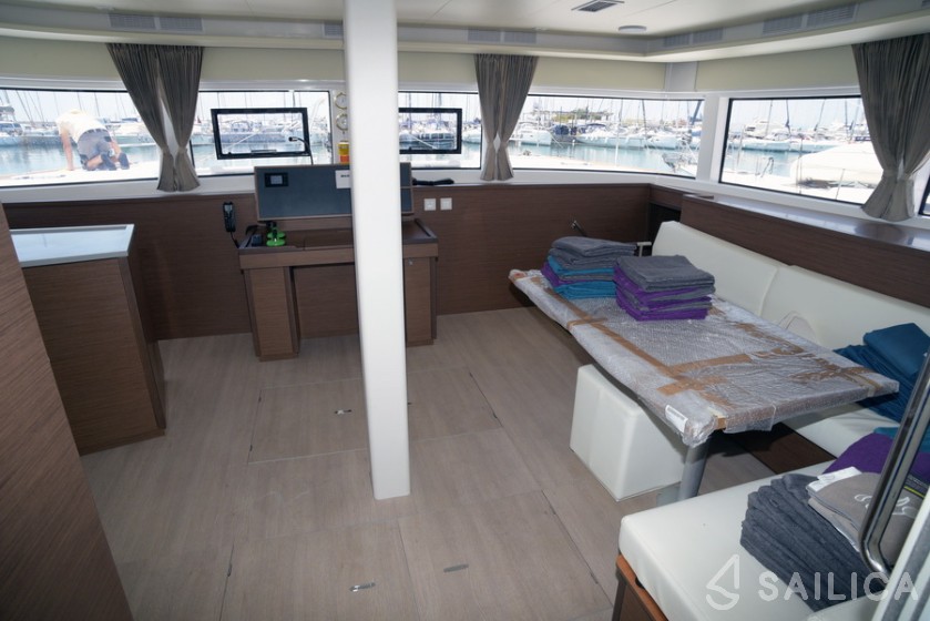 Lagoon 52F - Yacht Charter Sailica