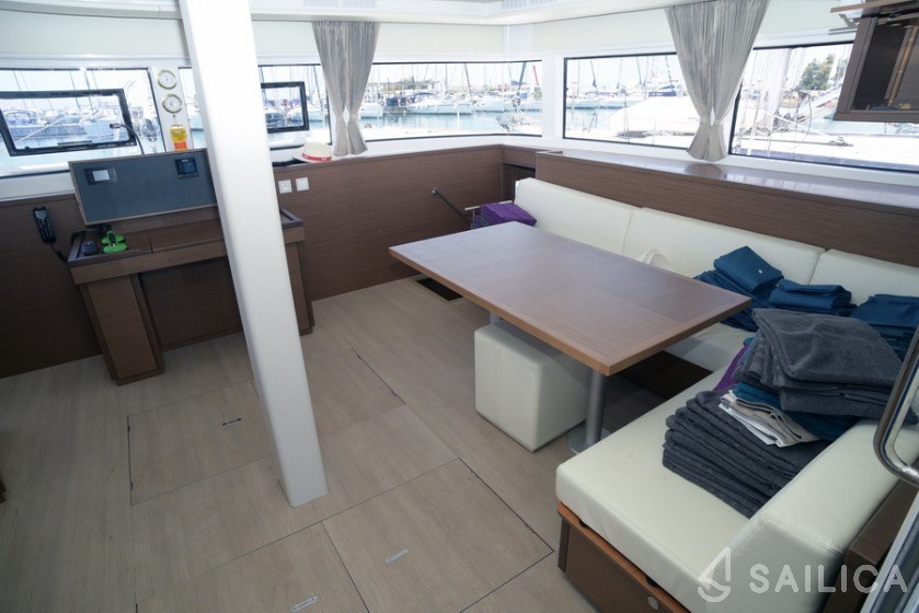 Lagoon 52F - Yacht Charter Sailica