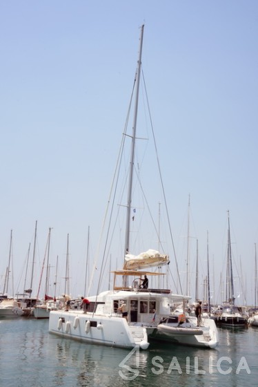Lagoon 52F - Yacht Charter Sailica