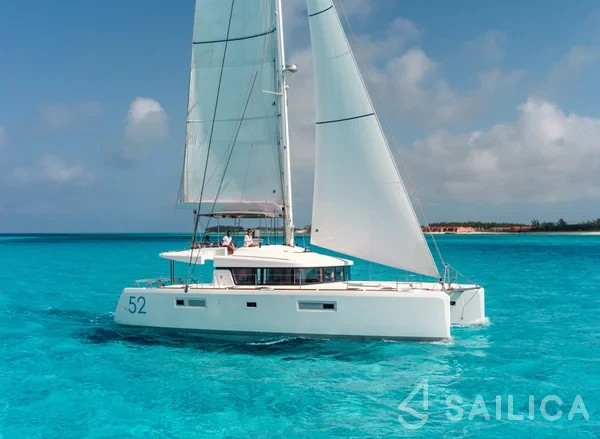 Lagoon 52F - Yacht Charter Sailica