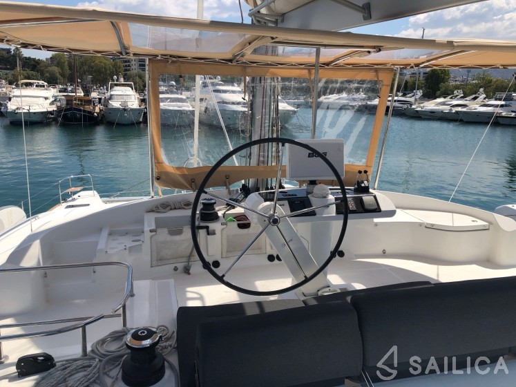 Lagoon 52F - Yacht Charter Sailica