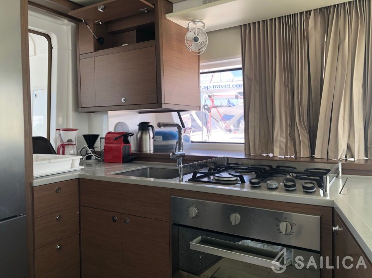 Lagoon 52F - Yacht Charter Sailica